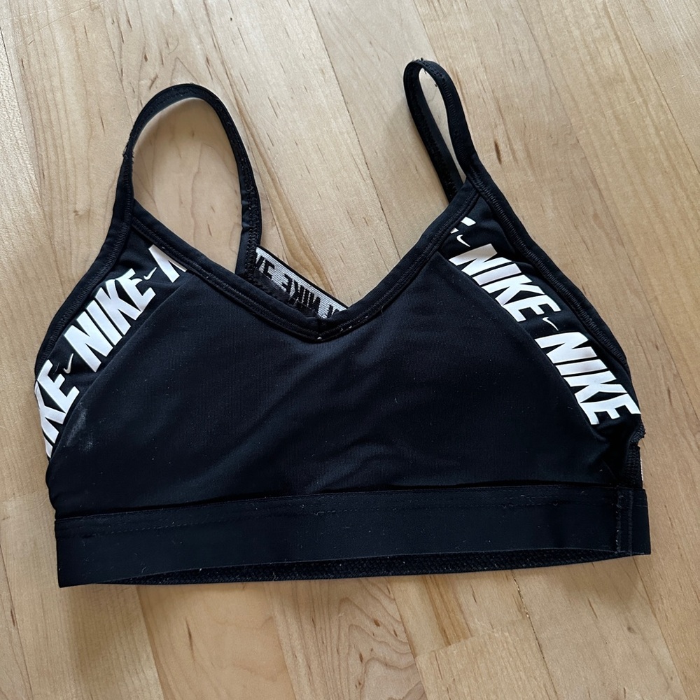 3/$20 ✨ - Nike Women's Black Sports Bra